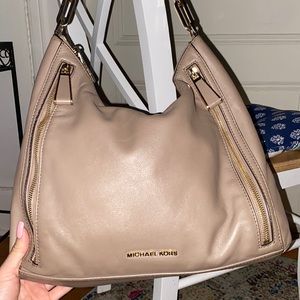 Authentic Michael Kors Leather Bag, Color: Beige and Gold